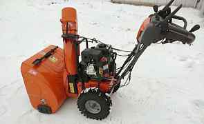 Бензиновый Снегоуборшик Husvarna ST261E