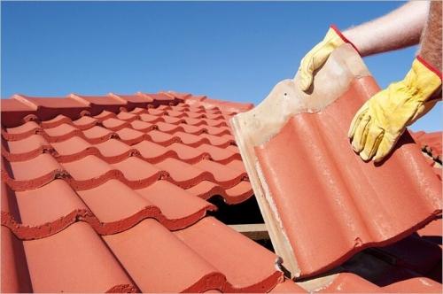 Что делать если протекает крыша на даче: практичные советы и рекомендации