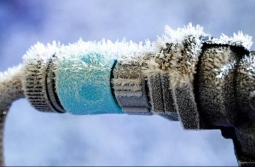 Как предотвратить замерзание воды в трубах на даче