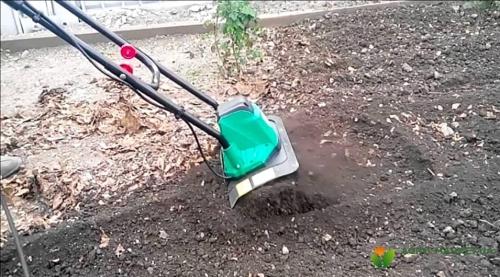 Ручные рыхлители для огорода - все, что вам нужно знать о выборе и использовании лучшего инструмента для обработки почвы на огороде