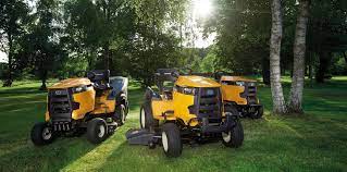 Полный обзор и советы по выбору садовых тракторов и райдеров - лучшие модели, сравнение, характеристики и рекомендации