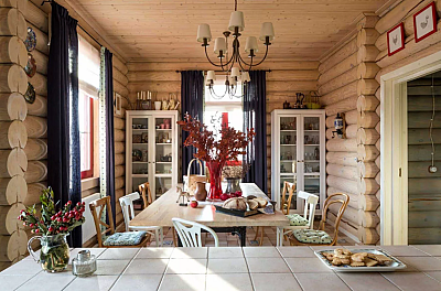 Уютная комната в деревенском доме: отдых в тишине и близость к природе