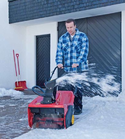 Как выбрать идеальный снегоуборщик для вашего частного дома: полезные советы и рекомендации