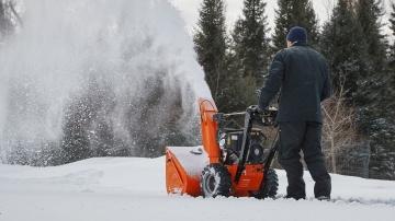 Подбор снегоуборщика для частного дома: лучшие советы и рекомендации