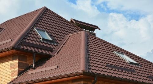 Выбираем оптимальное покрытие крыши для дачи виды и особенности
