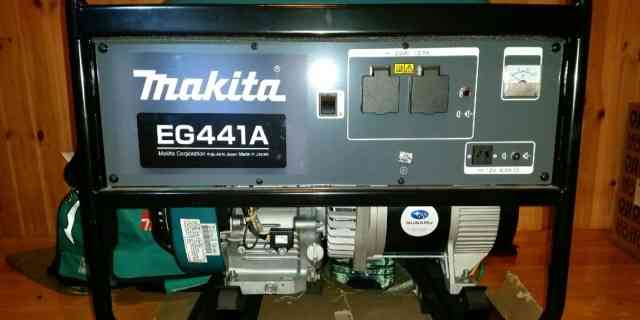 Генератор Makita модель EG441A