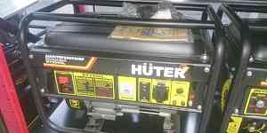 Бензиновый генератор Huter DY2500L новый